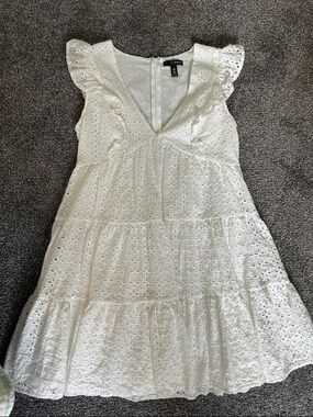 Aqua White Eyelet V-Neck Ruffle Mini Dress Size M